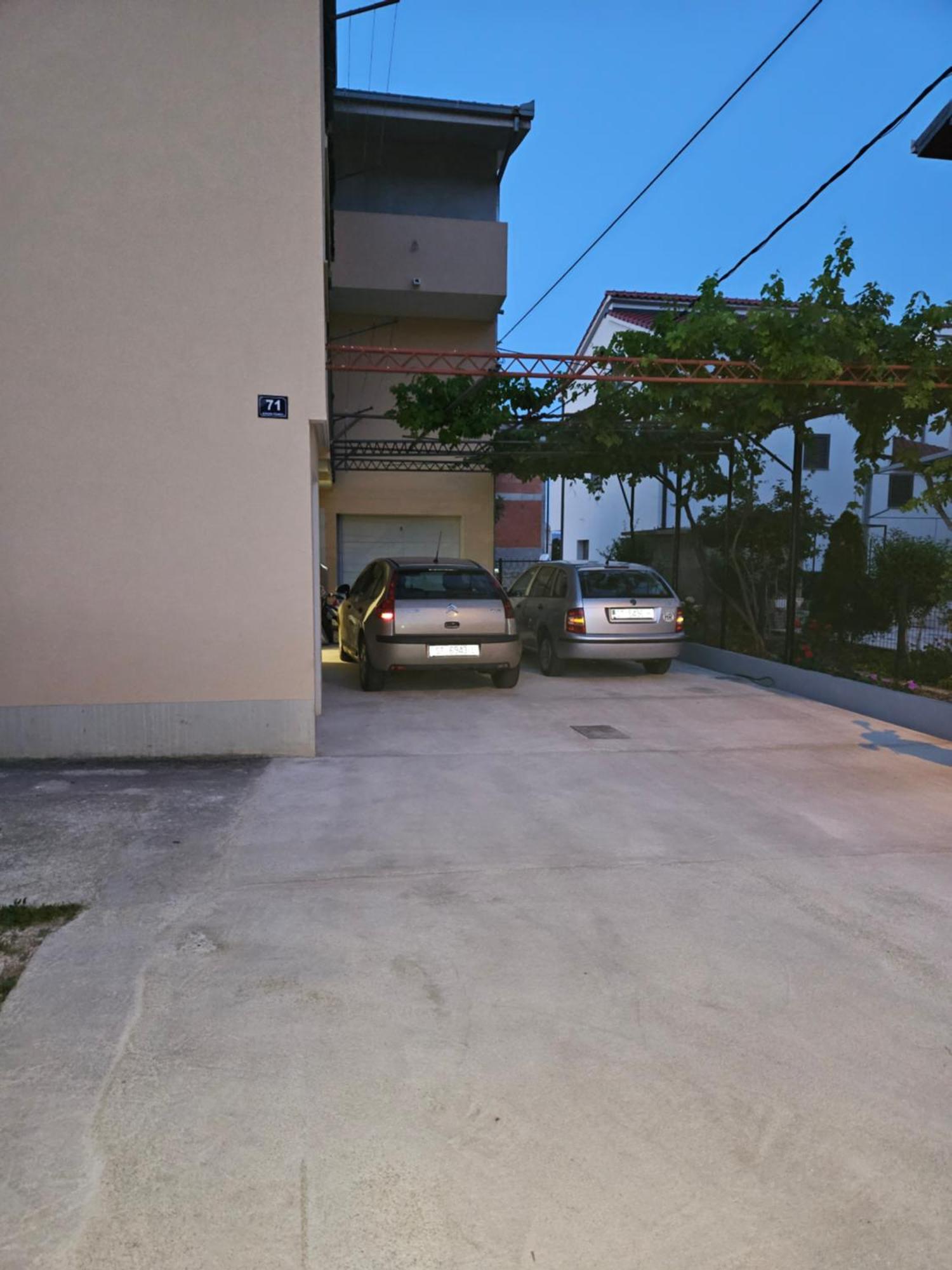 Apartment Blanca With Jacuzzi,Terase And Private Parking Kaštela 外观 照片