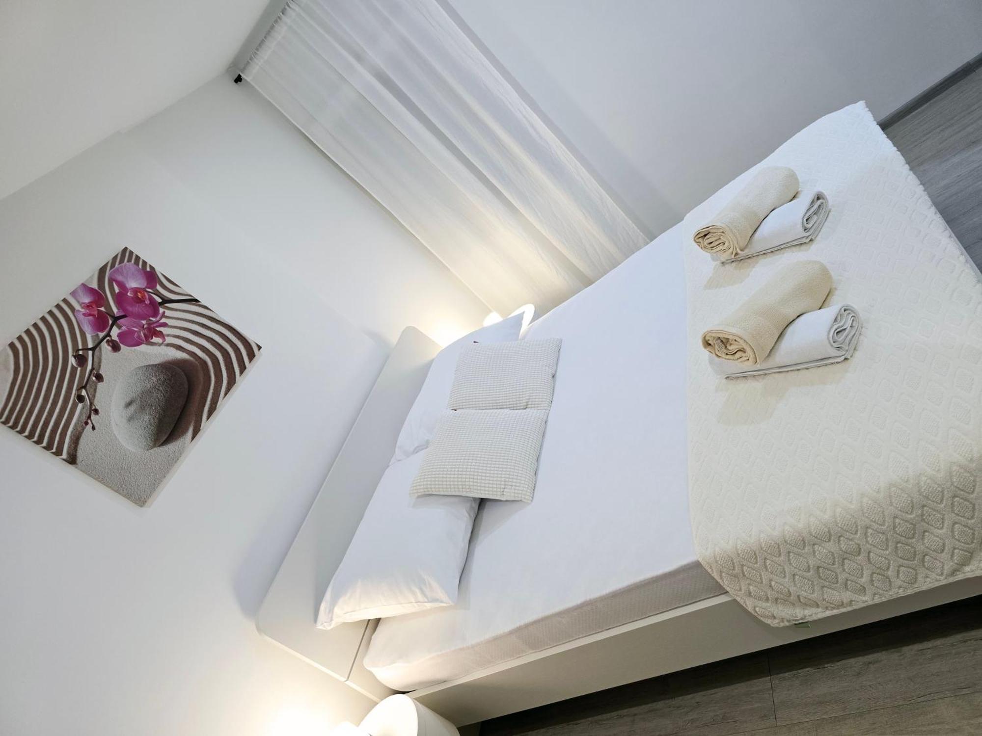 Apartment Blanca With Jacuzzi,Terase And Private Parking Kaštela 外观 照片