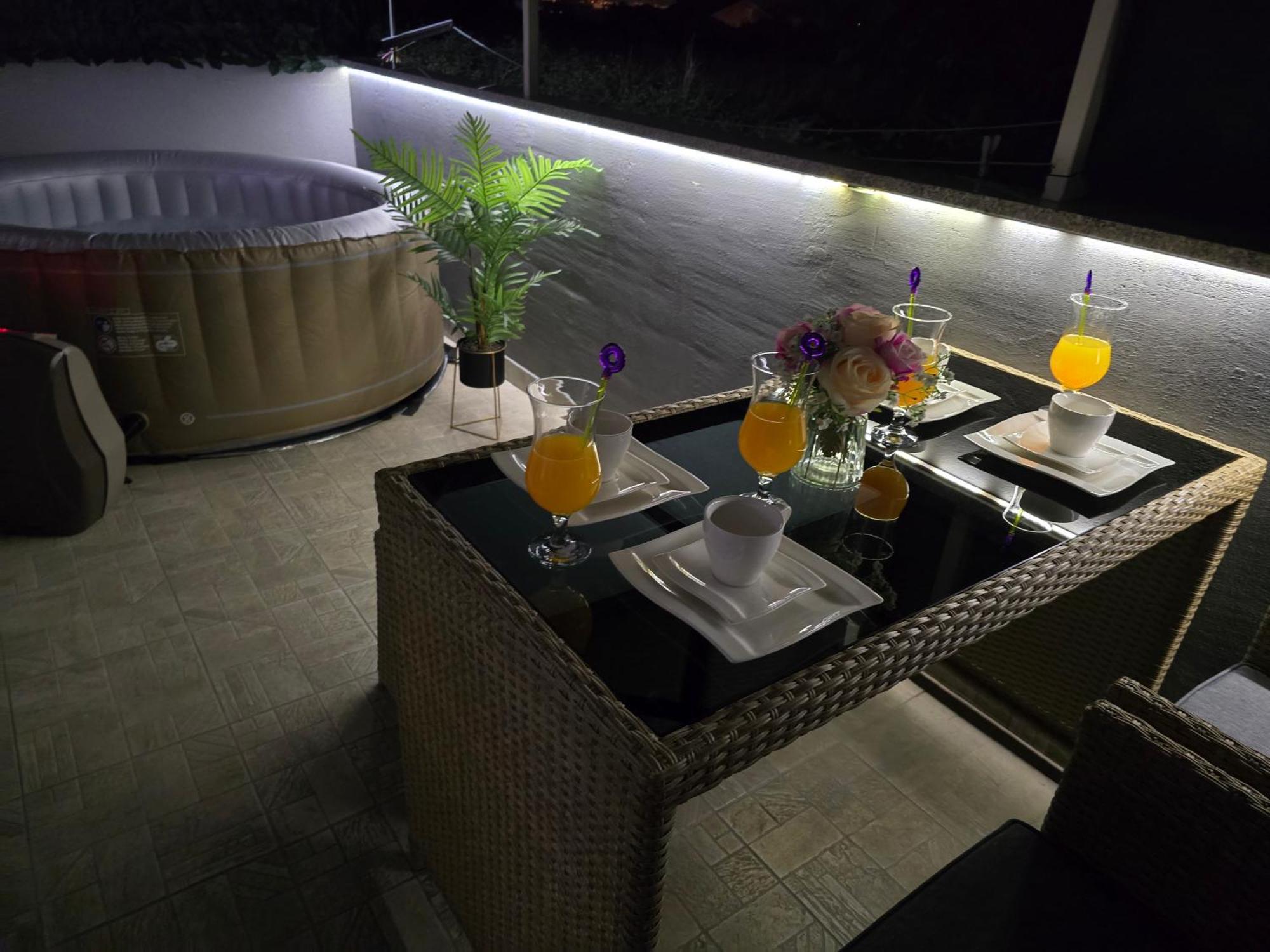 Apartment Blanca With Jacuzzi,Terase And Private Parking Kaštela 外观 照片
